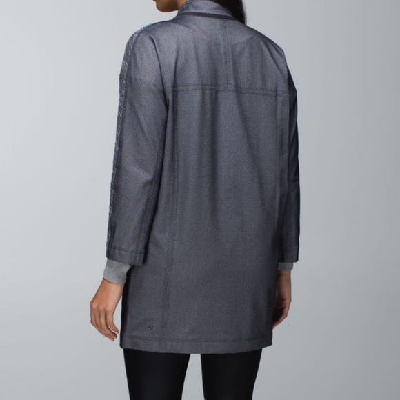 Lululemon | Cocoon Car Coat | Size XS - Picture 2 of 13